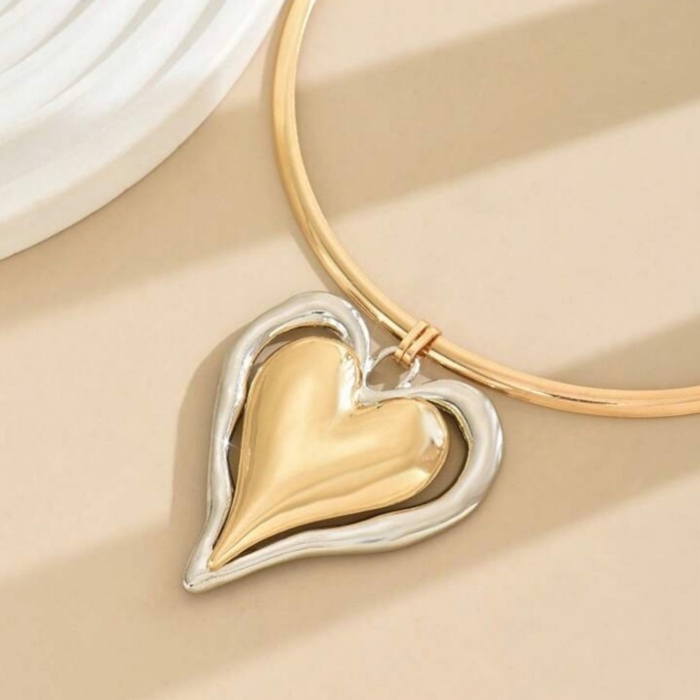 2 Piece Heart Necklace & Bracelet Set - Picture 4 of 11